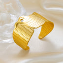 Wholesale New Arrival V-Shape & C-Shape Bangle - Oil-Pressed Open Niche Design for Women