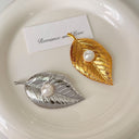 Niche Korean Vintage Leaf Brooch - Minimalist Personalized Pearl Pin, High-End Anti-Slip Versatile Accessory