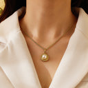INS French Retro Style Necklace - High-End Gold-Plated Pearl Titanium Steel Sweater Chain, Light Luxury Versatile Women's Collarbone Chain