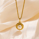 INS French Retro Style Necklace - High-End Gold-Plated Pearl Titanium Steel Sweater Chain, Light Luxury Versatile Women's Collarbone Chain