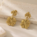 Niche Custom Retro Gold Leaf Earrings - Hollow-Out Butterfly & Ginkgo Design, Oversized Light Luxury Statement Dangles