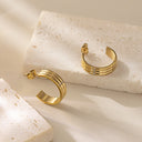 Minimalist Fashionable Stainless Steel Zircon Earrings, Versatile & Niche Design, Luxurious Titanium Steel Jewelry。