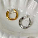 Hot-Selling Designer Metal Letter C-Shaped Pearl Brooch - Cold Aesthetic Minimalist Elegant Suit Pin, Trendy Clothing Accessory Wholesale