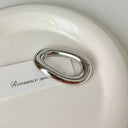 Irregular O-shaped Titanium Steel Brooch - Niche, Exaggerated and Personalized Design Corsage, Fashionable and Elegant, Light Luxury High-end Accessory