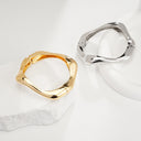 Women's Artisanal Wave Bracelet - Irregular Design, High-Shine Finish, Light Luxury Aesthetic