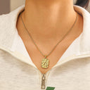 INS Vibe Retro Gold Necklace - Textured Square Pendant Collarbone Chain, Viral Versatile Sweater Chain