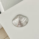 Hot-Selling Stainless Steel Brooch with Strong Color Retention - Shell Chest Flower, Suit Decoration, Wholesale Versatile Brooch