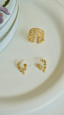 Niche Textured Sterling Silver Earrings - Gold-Tone Emerald Zircon C-Hoop Design, Artistic Statement Jewelry for Women