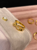 Niche Infinity Bow Sterling Silver Ring - Zircon-Accented Gold-Tone Design, Romantic Statement Jewelry for Women